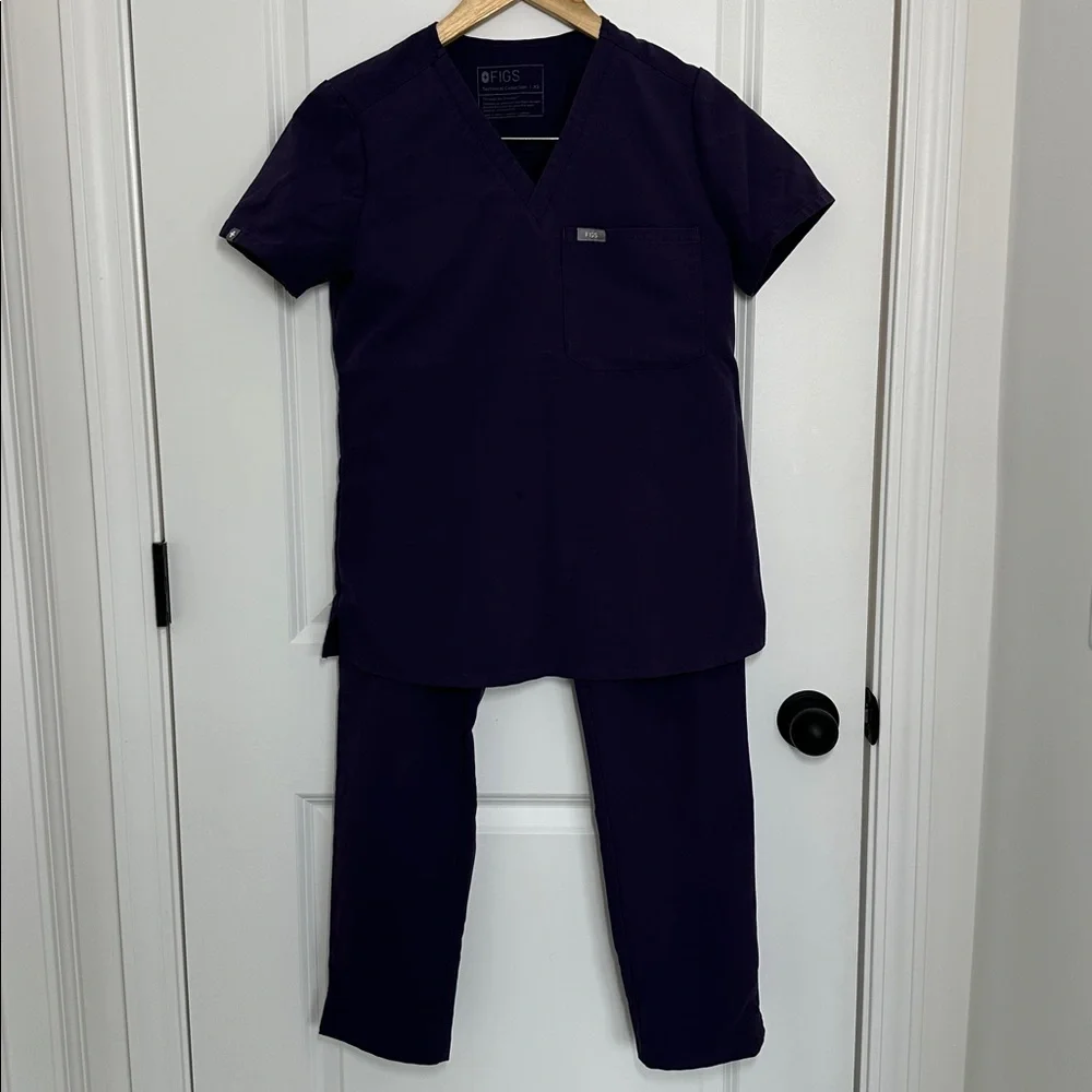 Figs Women’s Technical Collection Scrub Set Deep Plum XS